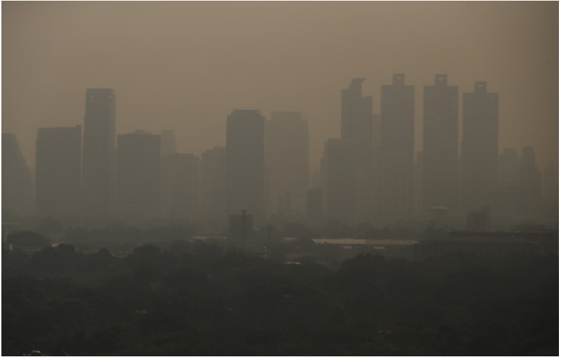 Khói bụi “bủa vây” Bangkok