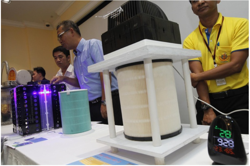 Thái Lan phát máy lọc không khí cho trường học